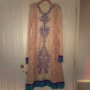 2 piece Pakistani outfit . Like new.